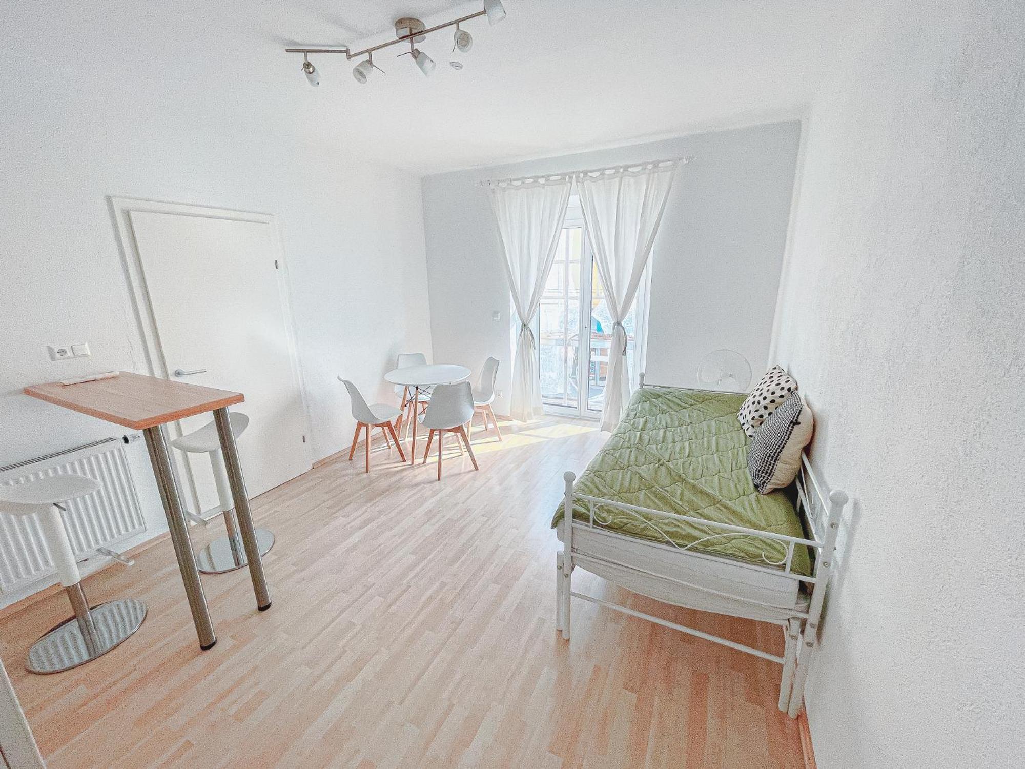 Contactless Self-Check-In - Studio, 5 Minutes To Center Apartment Graz Exterior photo